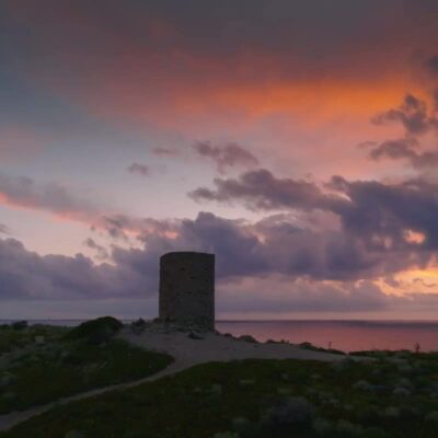 Tour génoise de la Pointe de Spano au coucher de soleil
