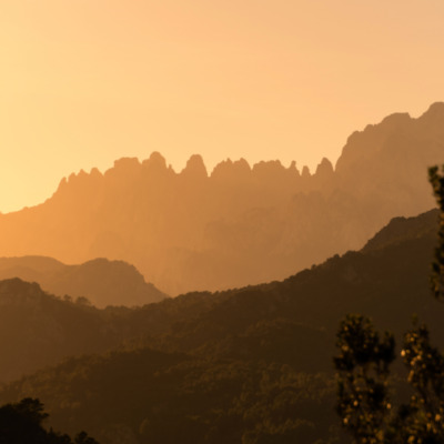 Les Aiguilles de Bavella au coucher de soleil