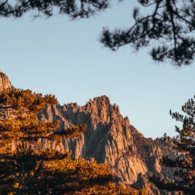Les Aiguilles de Bavella au lever de soleil