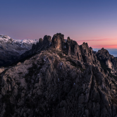Les Aiguilles de Bavella au lever de soleil drone