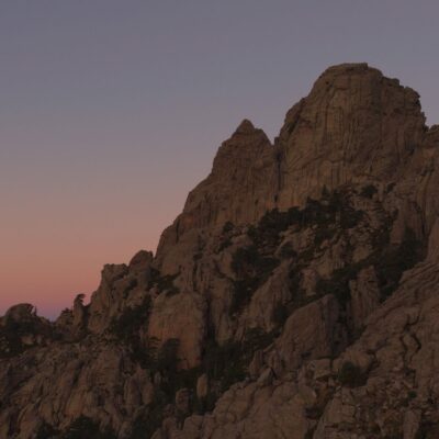 Les aiguilles de Bavella au lever de soleil