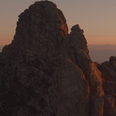 Les aiguilles de Bavella au lever de soleil