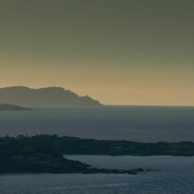 Plage de Bodri au coucher de soleil