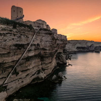 Bonifacio au lever de soleil drone