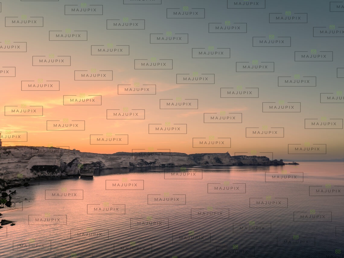 Bonifacio au lever de soleil drone