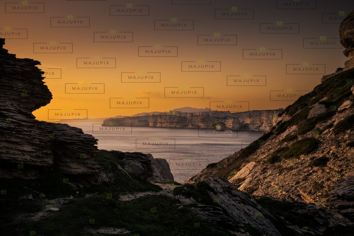 Falaise de Bonifacio au coucher de soleil