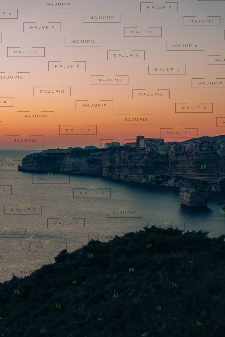 Falaises de Bonifacio au coucher du soleil