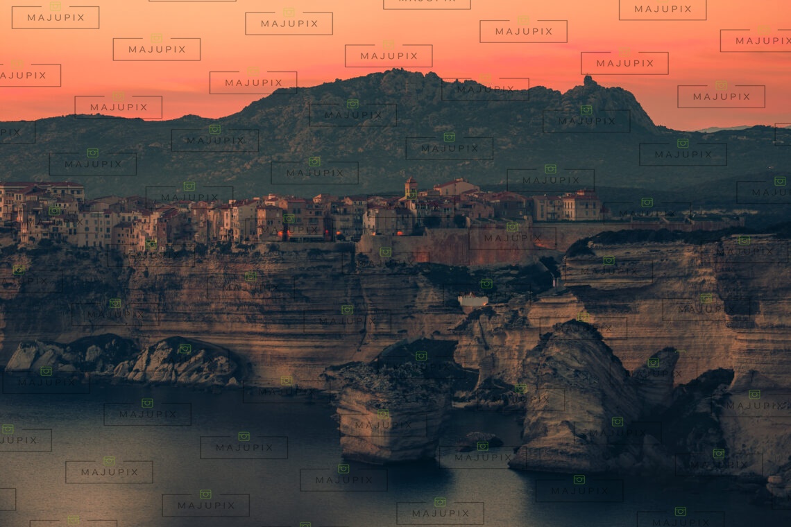 Bonifacio au coucher de soleil