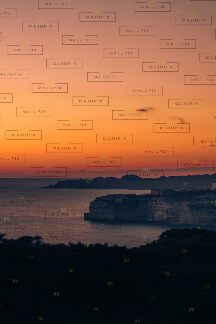 Falaises de Bonifacio au coucher du soleil