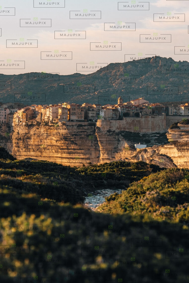 Falaises de Bonifacio au coucher de soleil