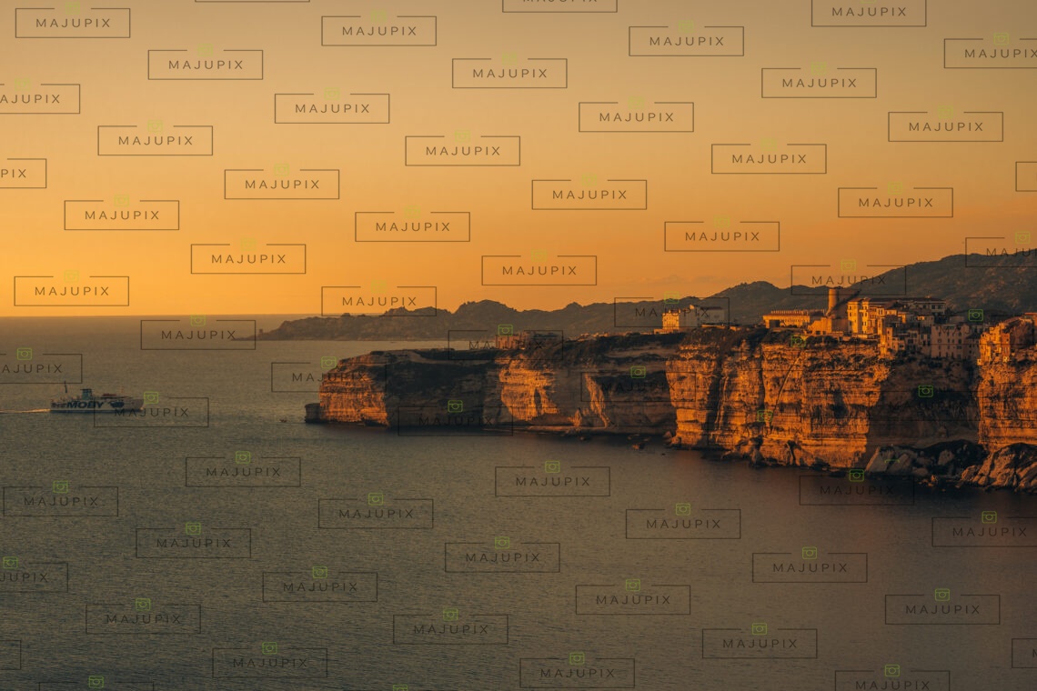 Falaises de Bonifacio au coucher de soleil