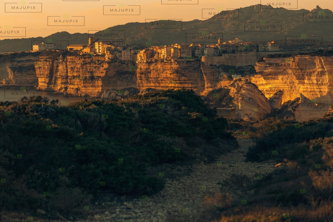 Falaises de Bonifacio au coucher de soleil