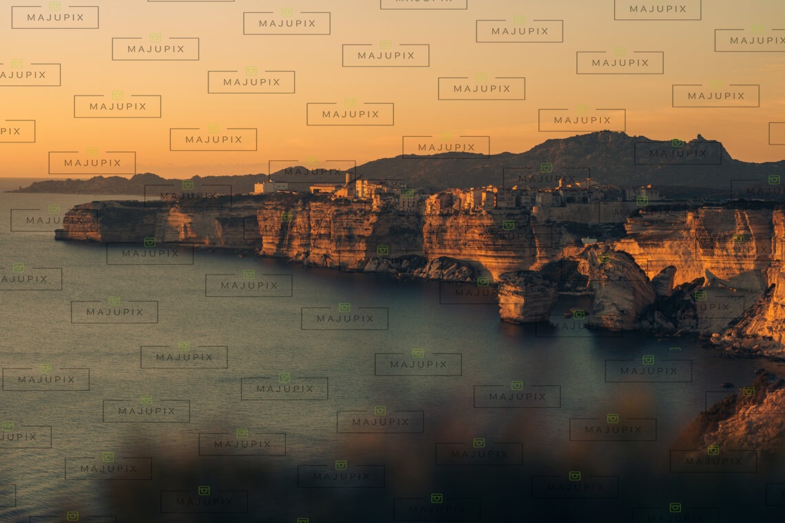 Falaises de Bonifacio au coucher du soleil