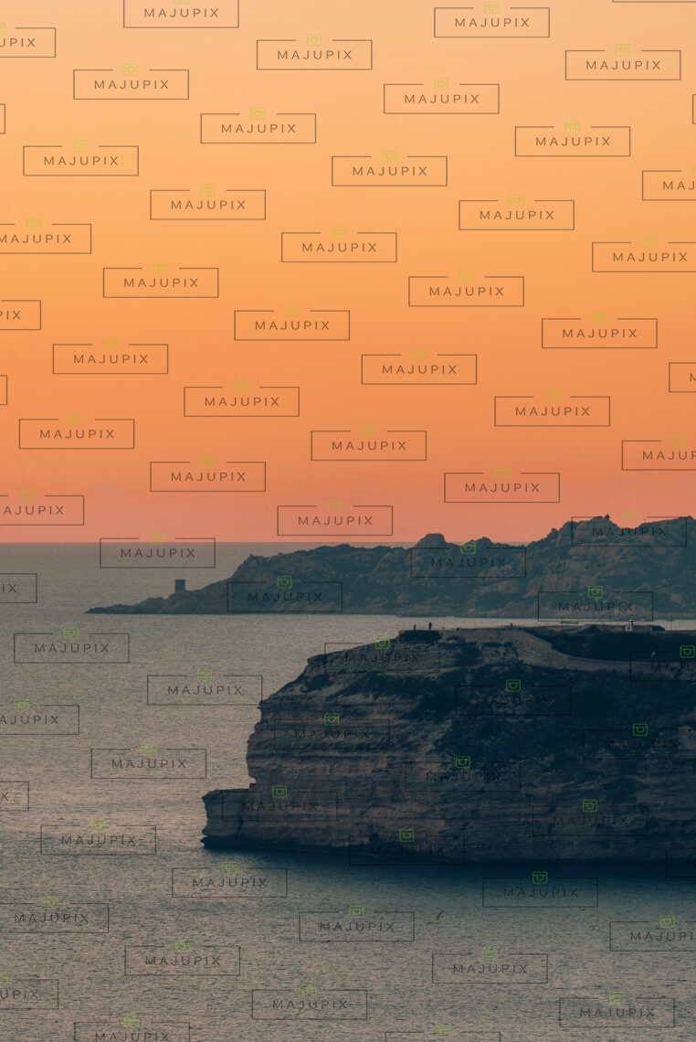 Falaises de Bonifacio au coucher du soleil