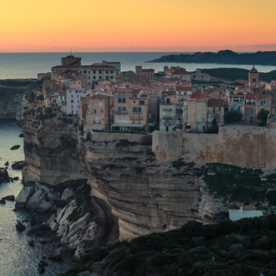 Bonifacio au coucher de soleil drone