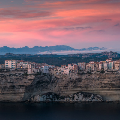 Bonifacio au coucher de soleil drone
