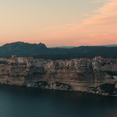 Falaises de Bonifacio au lever de soleil