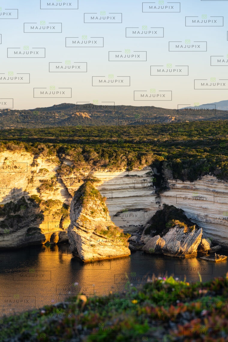 Falaises de Bonifacio au lever de soleil
