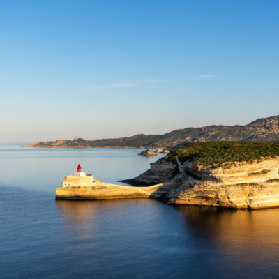 Phare de La Madonetta au lever de soleil Bonifacio