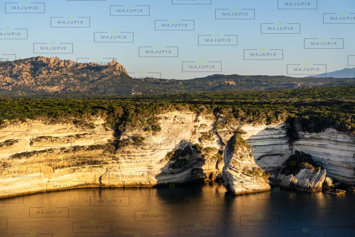 Falaises de Bonifacio au lever de soleil
