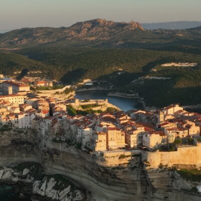 Bonifacio au lever de soleil