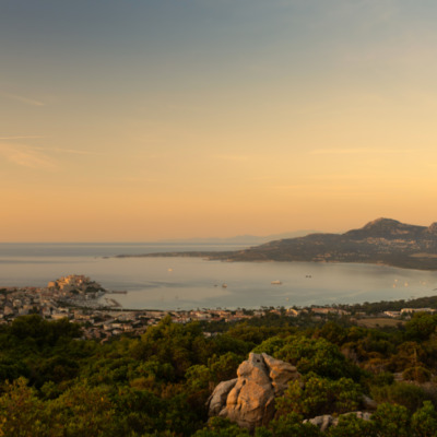Calvi au coucher de soleil