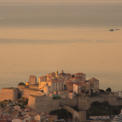 Calvi au coucher de soleil