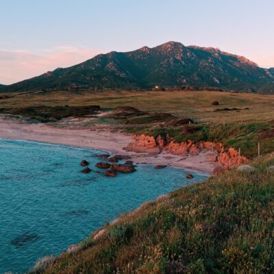 Plage de Capo di Feno au coucher de soleil