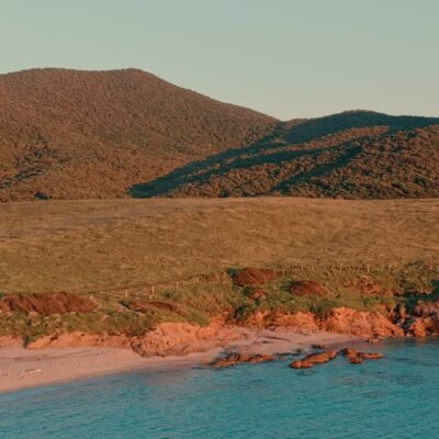 Plage de Capo di Feno au coucher de soleil