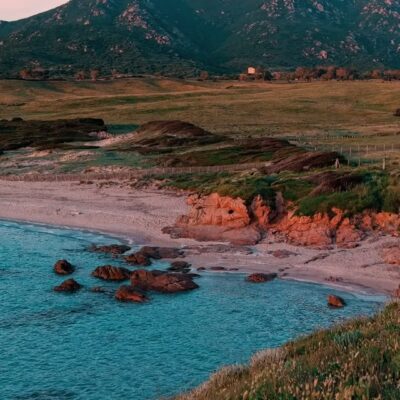 Plage de Capo di Feno au coucher de soleil