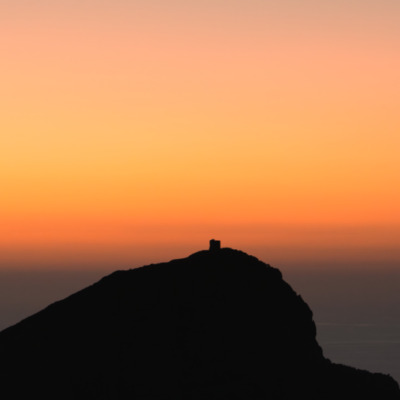 Tour génoise de Capo Rosso au coucher de soleil