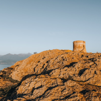 Tour génoise de Capo Rosso drone