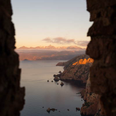 Tour génoise de Capo Rosso au coucher de soleil