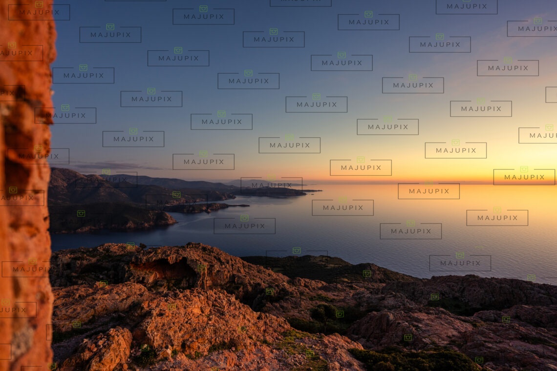 Capo Rosso au coucher de soleil