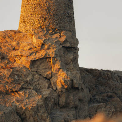 Tour génoise de la Pietra au coucher de soleil l'Ile-Rousse