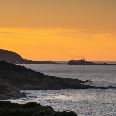 Port de l'Ile Rousse au coucher de soleil