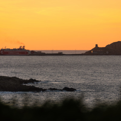 Port de l'Ile-Rousse au coucher de soleil