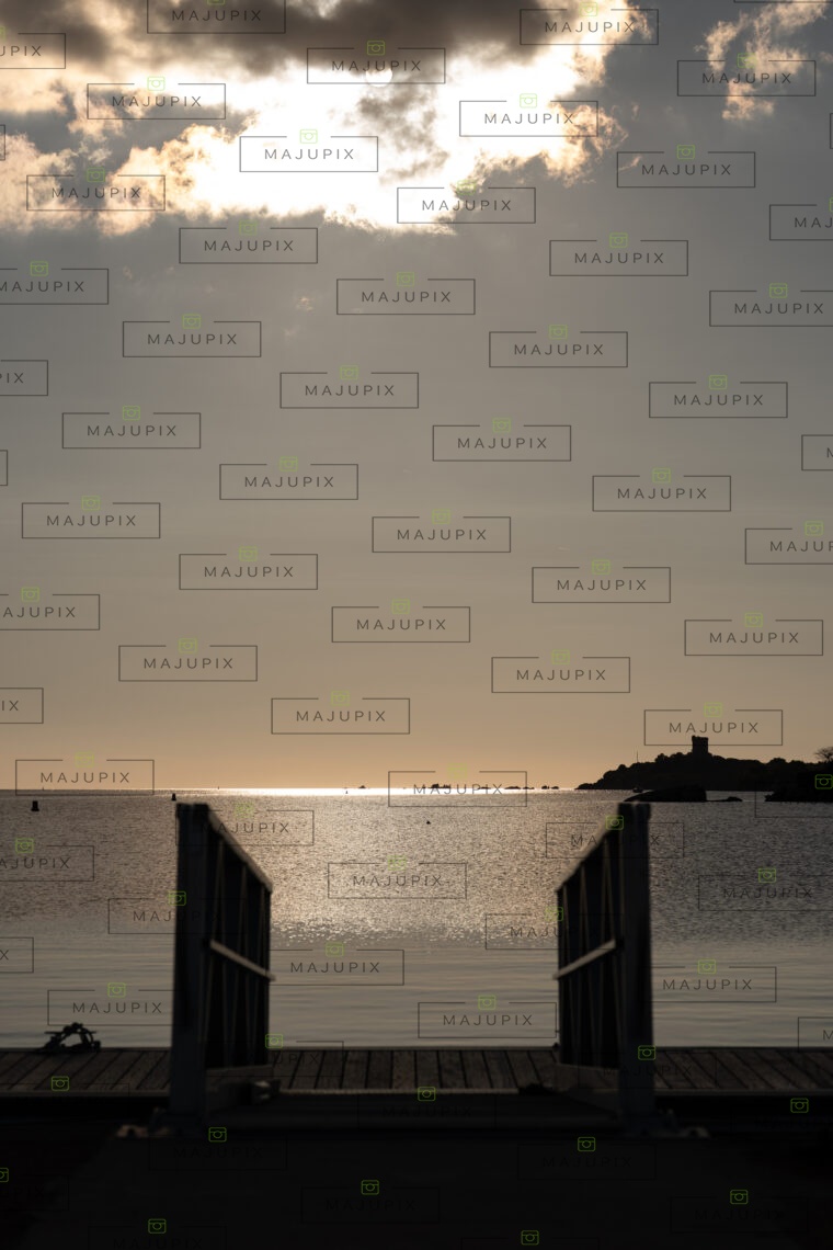 Port de Pianottoli-Caldarello au coucher de soleil