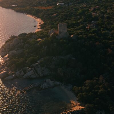 Tour génoise de Pianottoli-Caldarello au coucher de soleil