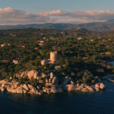 Tour génoise de Pianottoli-Caldarello au coucher de soleil