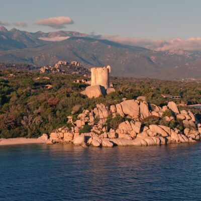 Tour génoise de Pianottoli-Caldarello au coucher de soleil