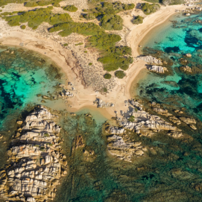 Plage des vestiges San Giovanni Pianottoli-Caldarello drone