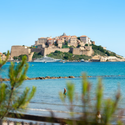 Citadelle et plage de Calvi