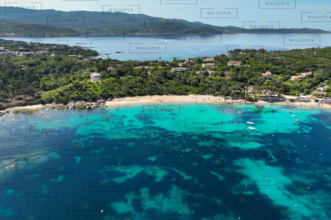 Plage de l'Isolella drone