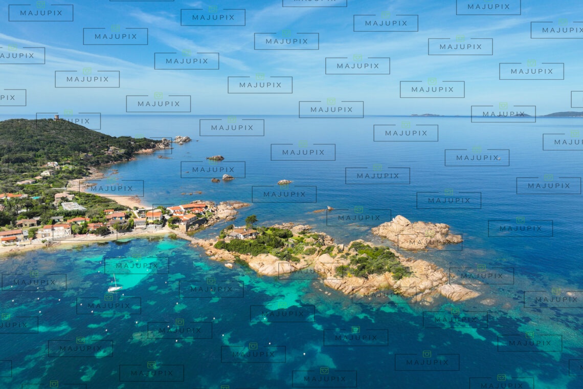 Plage de l'Isolella drone