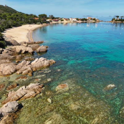 Plage de l'Isolella drone
