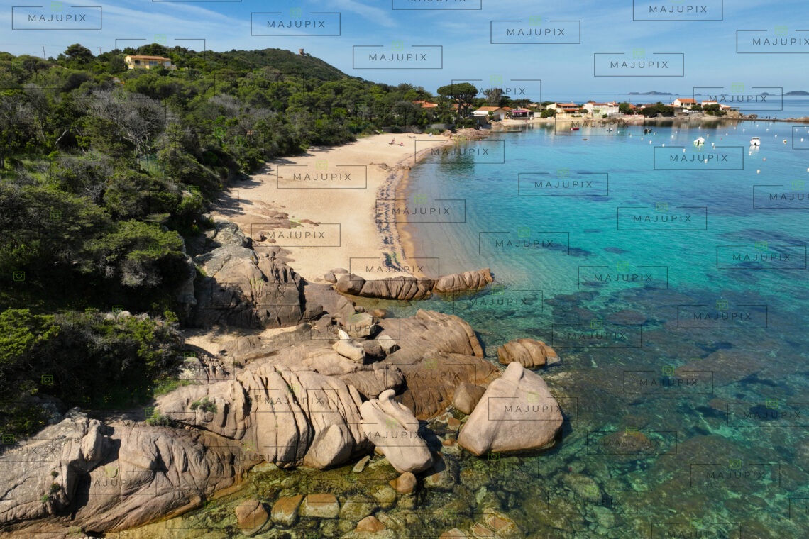 Plage de l'Isolella drone