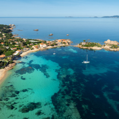 Plage de l'Isolella drone