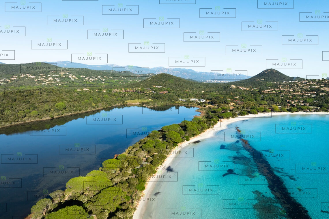 Plage de Santa Giulia Porto-Vecchio drone