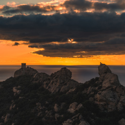 Le Lion de Roccapina au coucher de soleil drone